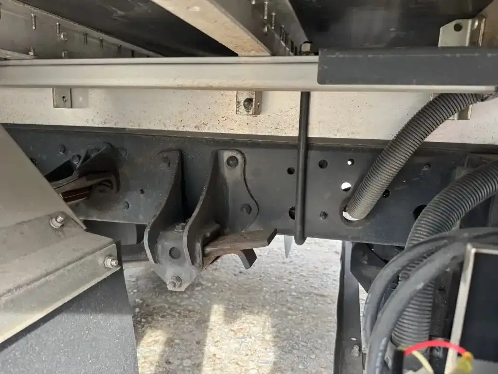 日野 レンジャー 中型/増トン ウイング パワーゲート ベッドの中古トラック画像18