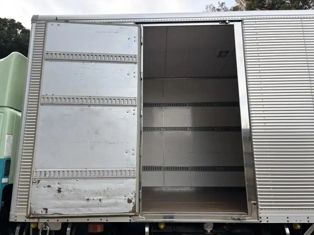 日野 レンジャー 中型/増トン アルミバン エアサス サイドドアの中古トラック画像6