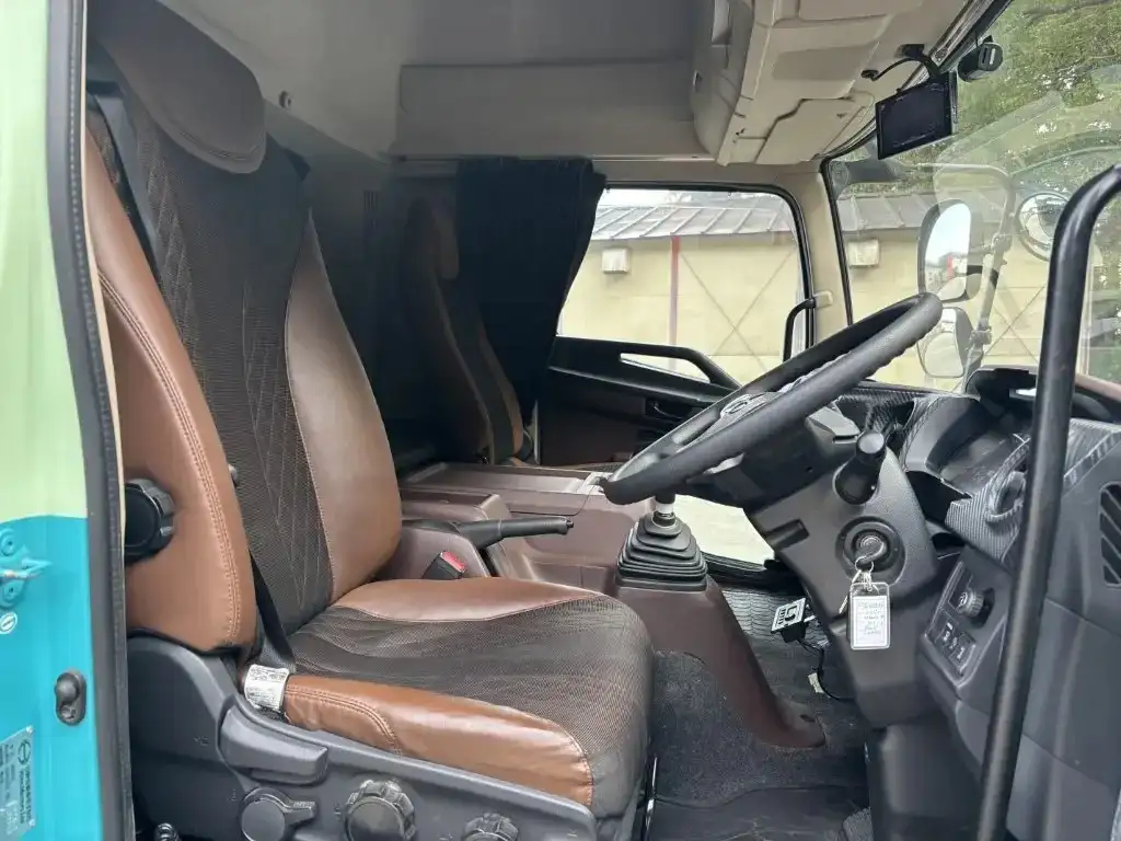 日野 レンジャー 中型/増トン アルミバン エアサス サイドドアの中古トラック画像11