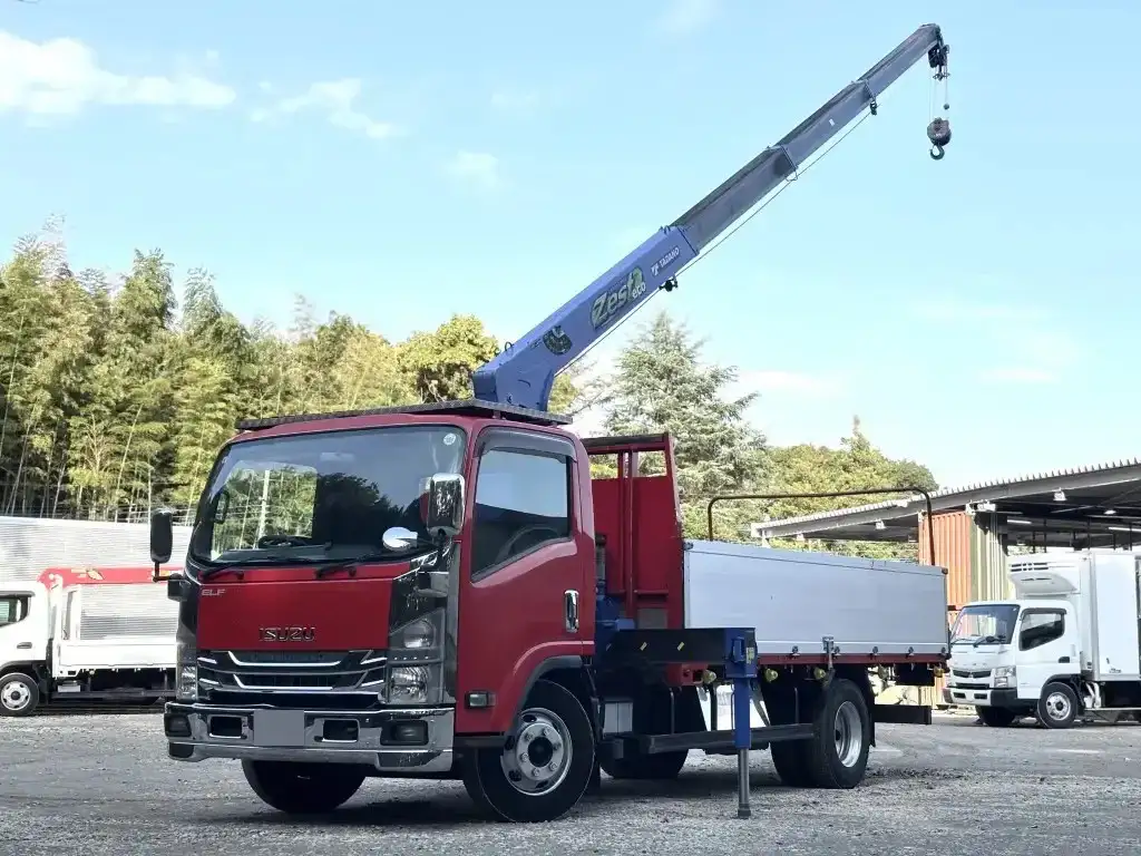 いすゞ エルフ 小型 クレーン付 アルミブロック 4段 の中古トラック【車両No.200667】