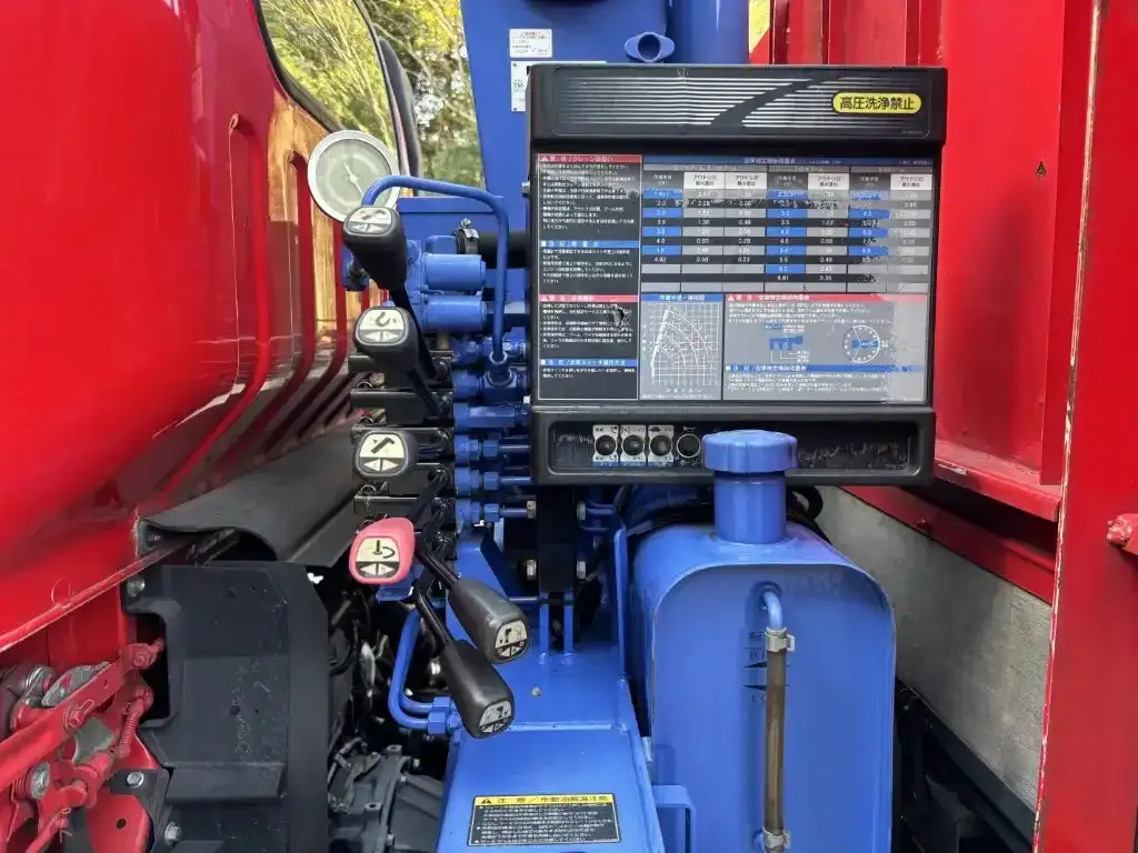 いすゞ エルフ 小型 クレーン付 アルミブロック 4段の中古トラック画像10