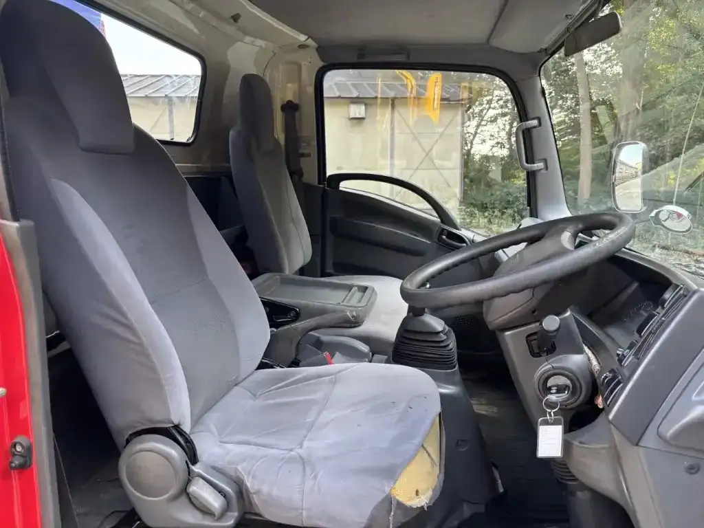 いすゞ エルフ 小型 クレーン付 アルミブロック 4段の中古トラック画像12