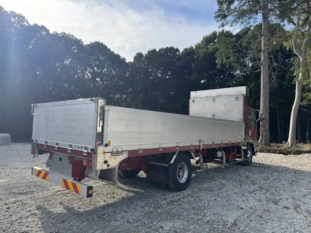 いすゞ フォワード 中型/増トン 平ボディ アルミブロック エアサスの中古トラック画像3