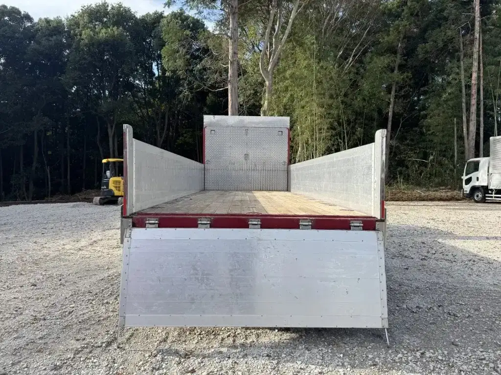 いすゞ フォワード 中型/増トン 平ボディ アルミブロック エアサスの中古トラック画像6