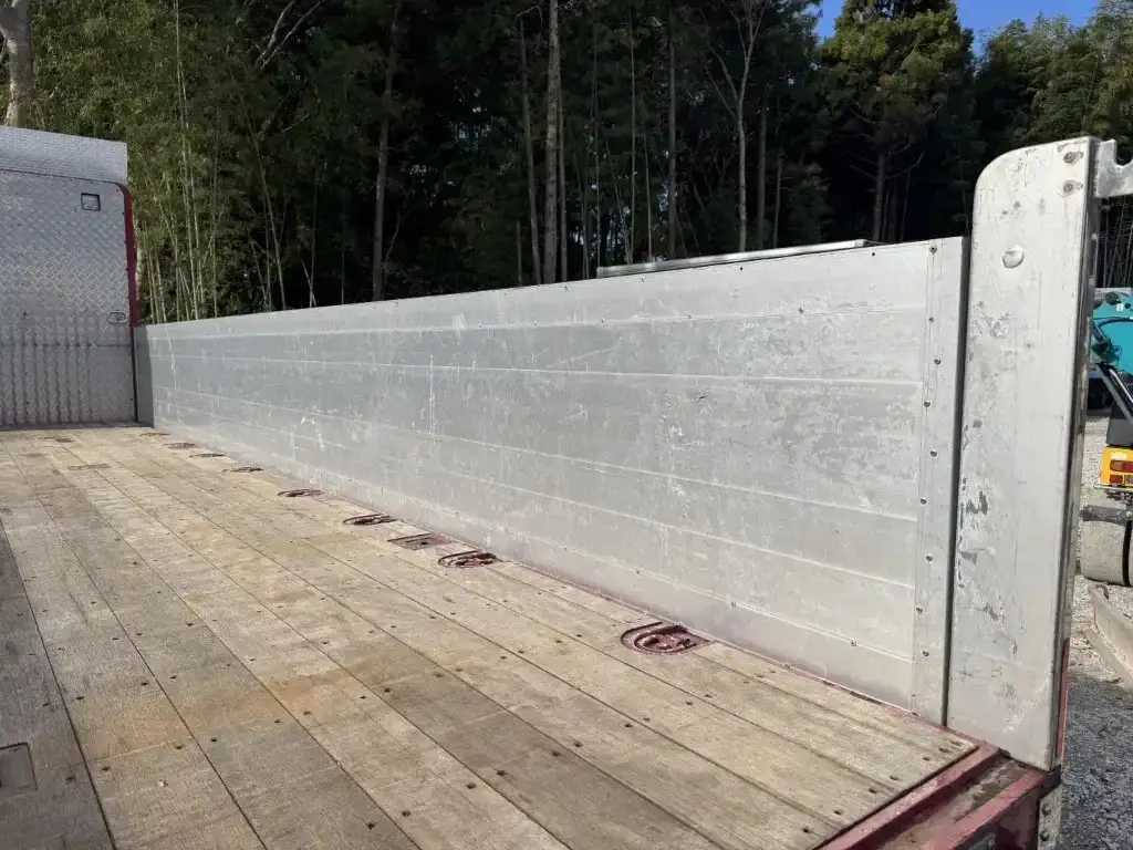 いすゞ フォワード 中型/増トン 平ボディ アルミブロック エアサスの中古トラック画像10