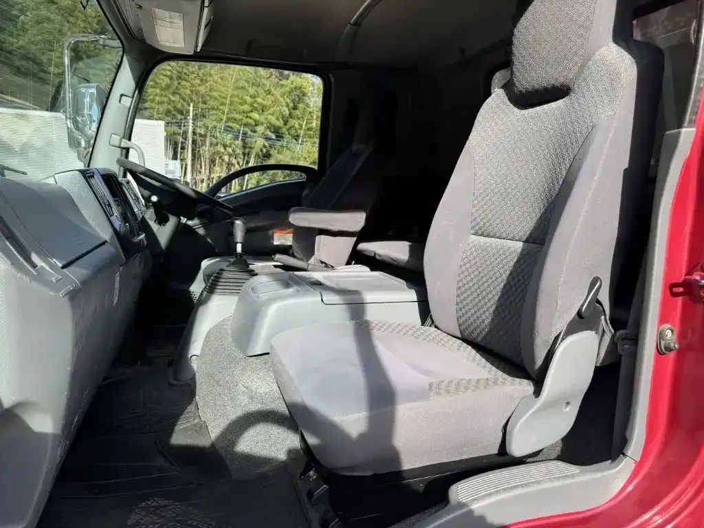 いすゞ フォワード 中型/増トン 平ボディ アルミブロック エアサスの中古トラック画像12