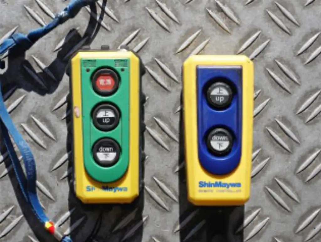 三菱 キャンター 小型 冷凍冷蔵 低温 パワーゲートの中古トラック画像12