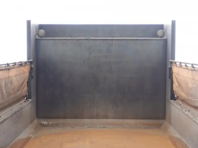 いすゞ ギガ 大型 ダンプ コボレーン ベッドの中古トラック画像7