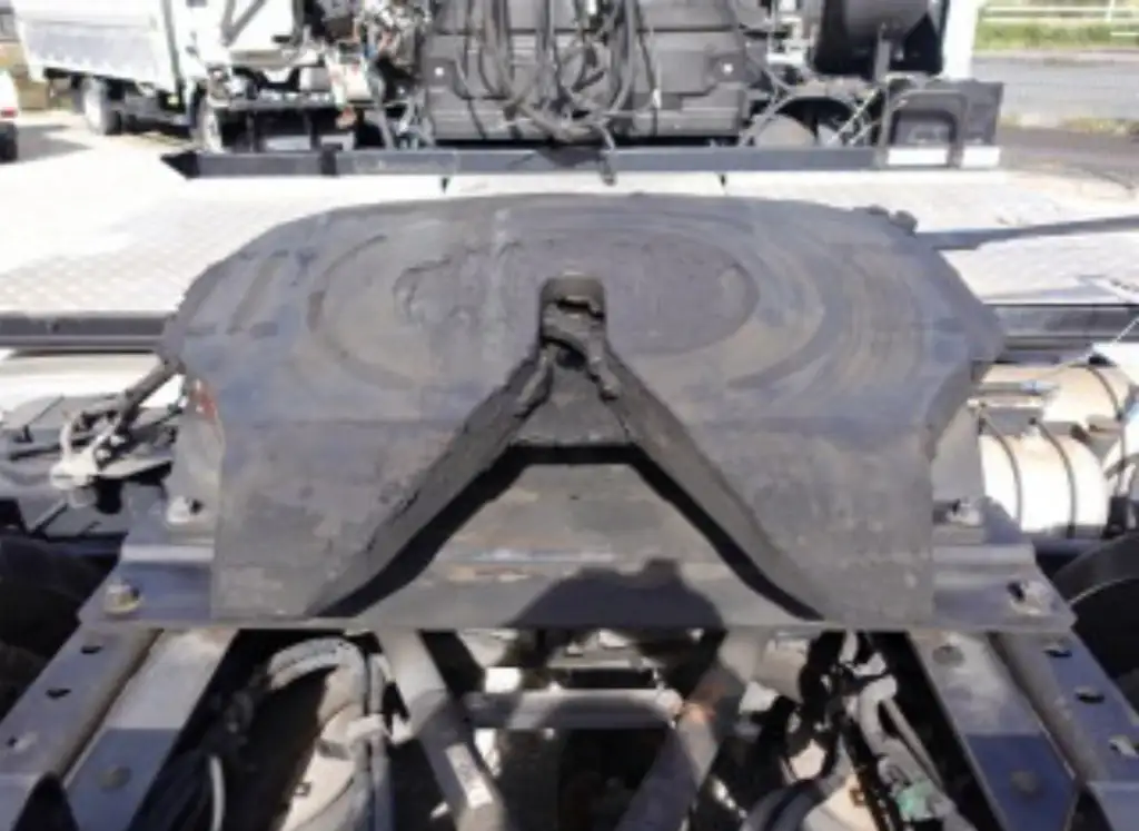 いすゞ ギガ 大型 トラクター ハイルーフ 1デフの中古トラック画像10