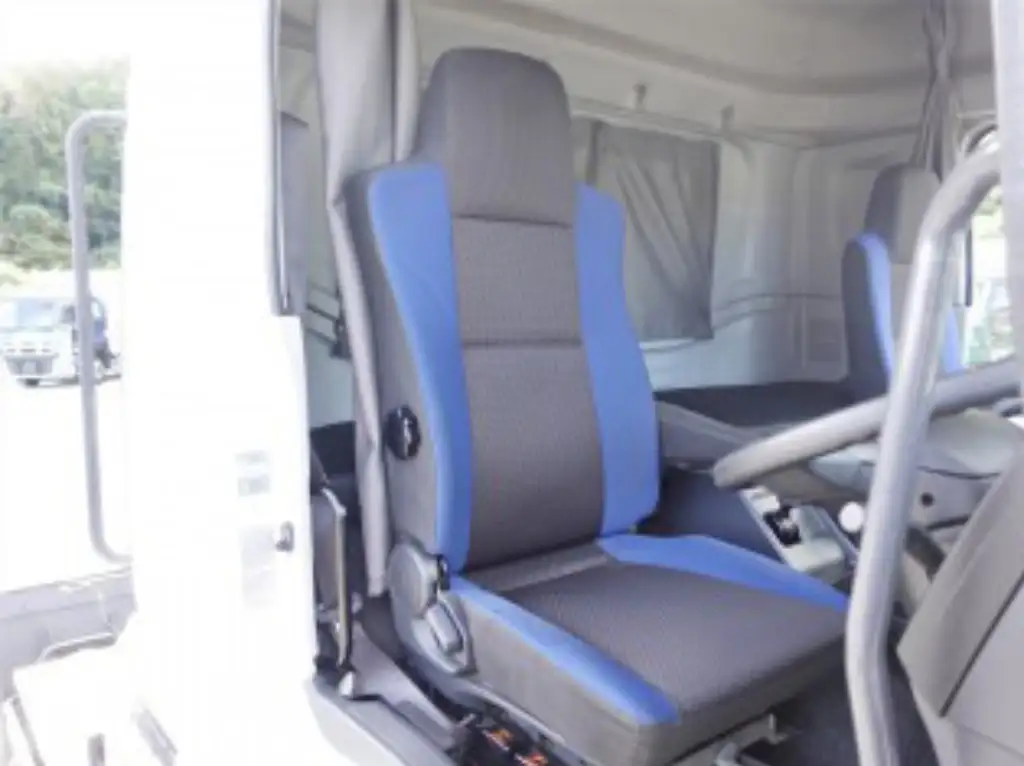 いすゞ ギガ 大型 トラクター ハイルーフ 1デフの中古トラック画像14