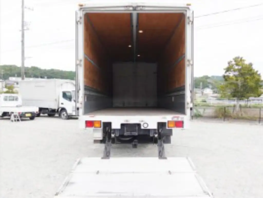 三菱 ファイター 中型/増トン ウイング パワーゲート ベッドの中古トラック画像6