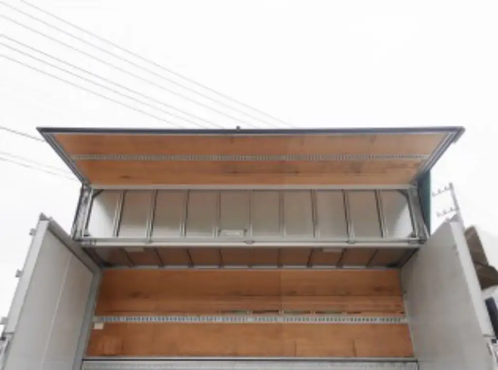 いすゞ フォワード 中型/増トン ウイング エアサス ベッドの中古トラック画像7