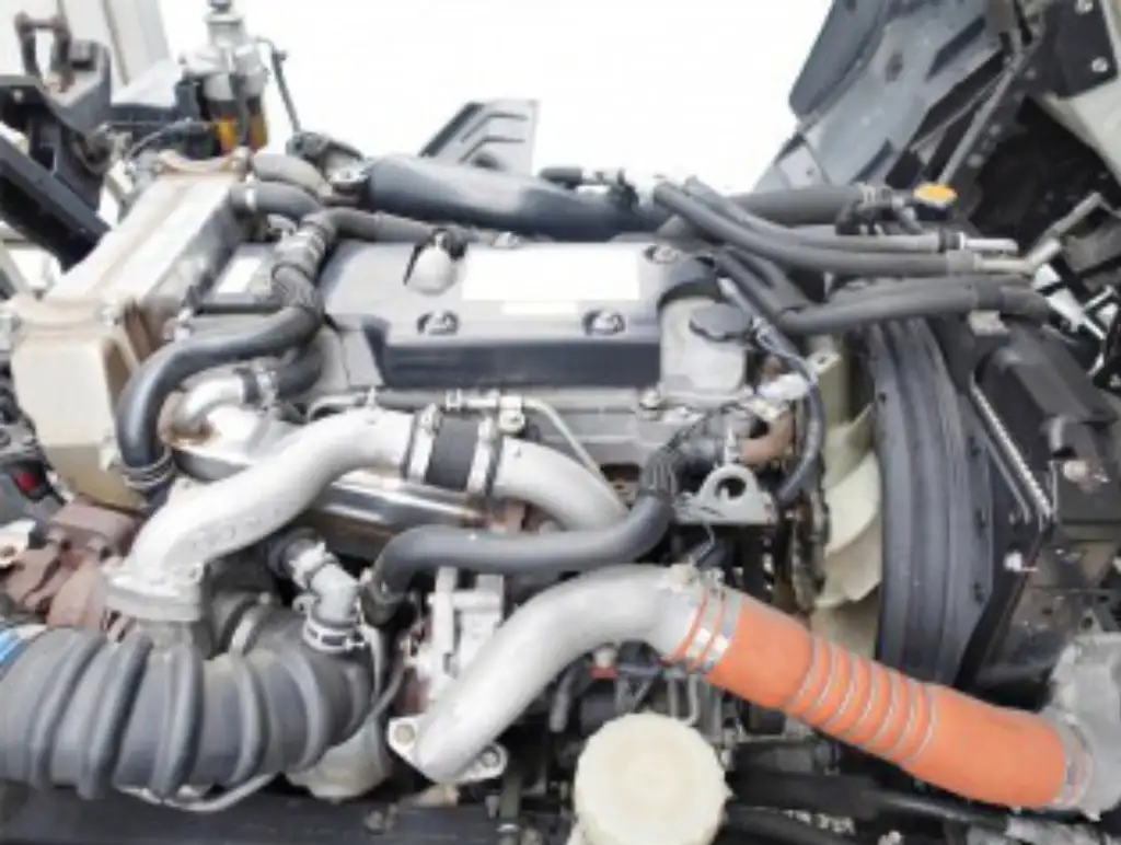 いすゞ フォワード 中型/増トン ウイング エアサス ベッドの中古トラック画像18