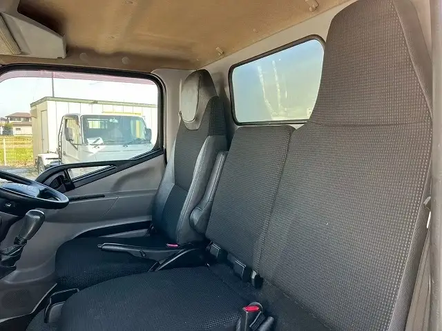 三菱 キャンター 小型 冷凍冷蔵 低温 サイドドアの中古トラック画像12