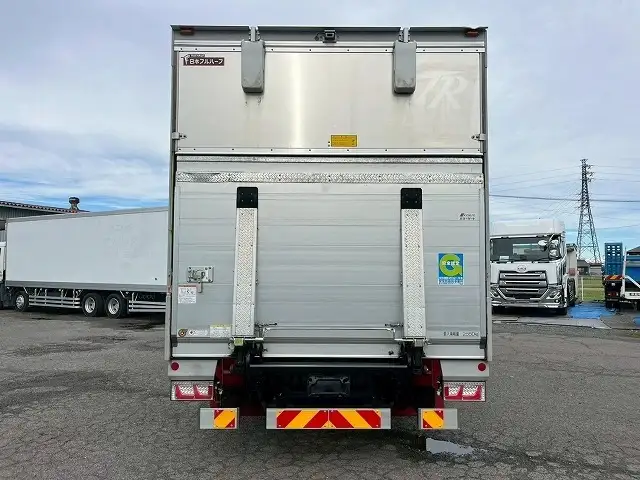 日野 レンジャー 中型/増トン アルミバン パワーゲート エアサスの中古トラック画像4