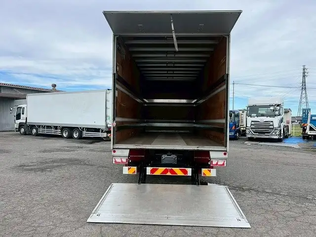 日野 レンジャー 中型/増トン アルミバン パワーゲート エアサスの中古トラック画像6