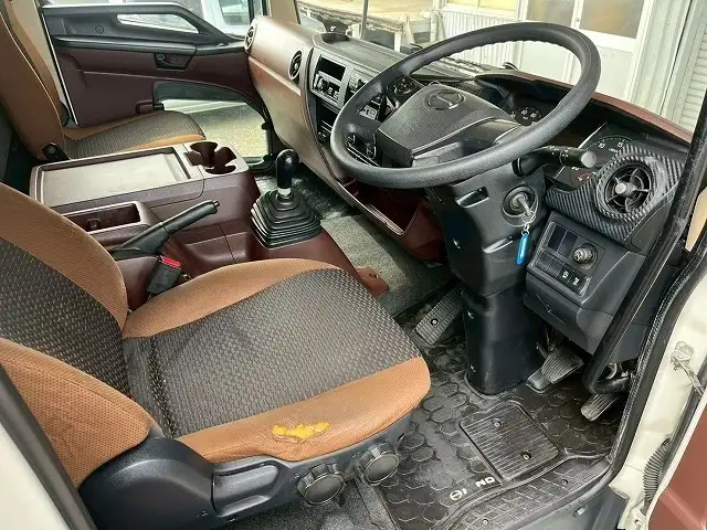 日野 レンジャー 中型/増トン アルミバン パワーゲート エアサスの中古トラック画像12