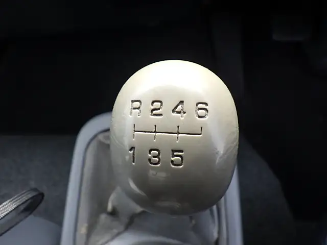 三菱 ファイター 中型/増トン 平ボディ アルミブロック ベッドの中古トラック画像15