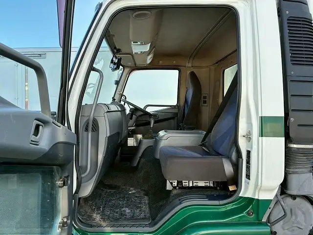 三菱 ファイター 中型/増トン 冷凍冷蔵 低温 パワーゲートの中古トラック画像12
