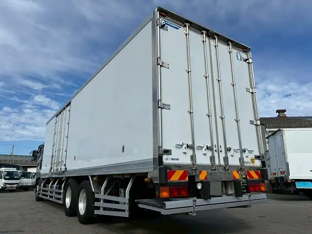 三菱 スーパーグレート 大型 冷凍冷蔵 低温 パワーゲートの中古トラック画像4