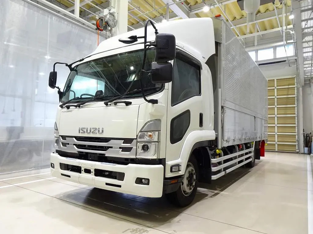 いすゞ フォワード 中型/増トン ウイング ワイド