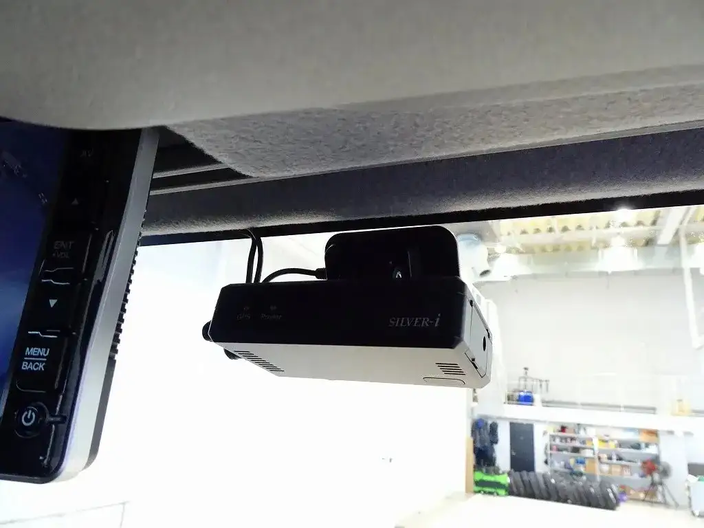 いすゞ フォワード 中型/増トン ウイング エアサス ベッドの中古トラック画像14