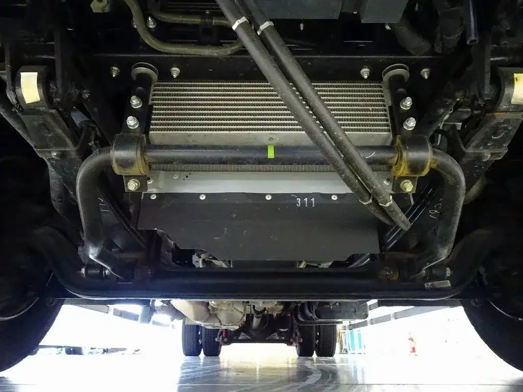 いすゞ フォワード 中型/増トン ウイング エアサス ベッドの中古トラック画像20