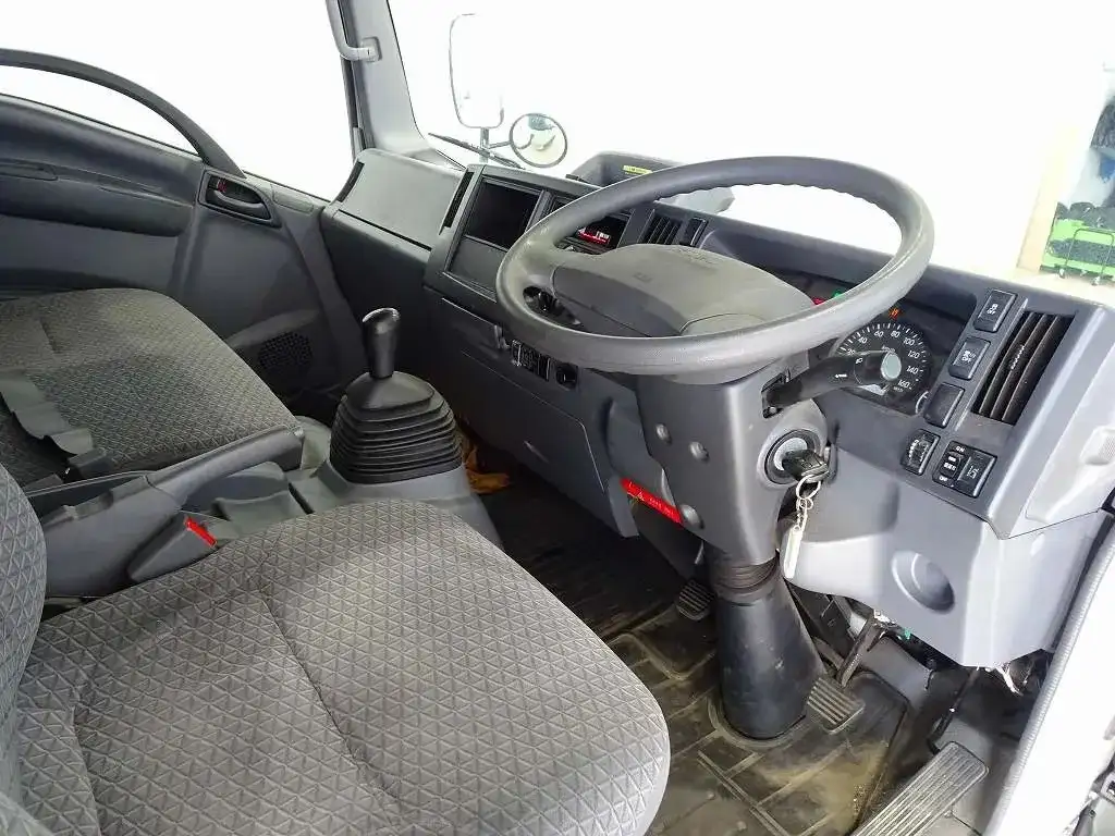 いすゞ エルフ 小型 アルミバン 3枚観音 2RG-NPS88ANの中古トラック画像8