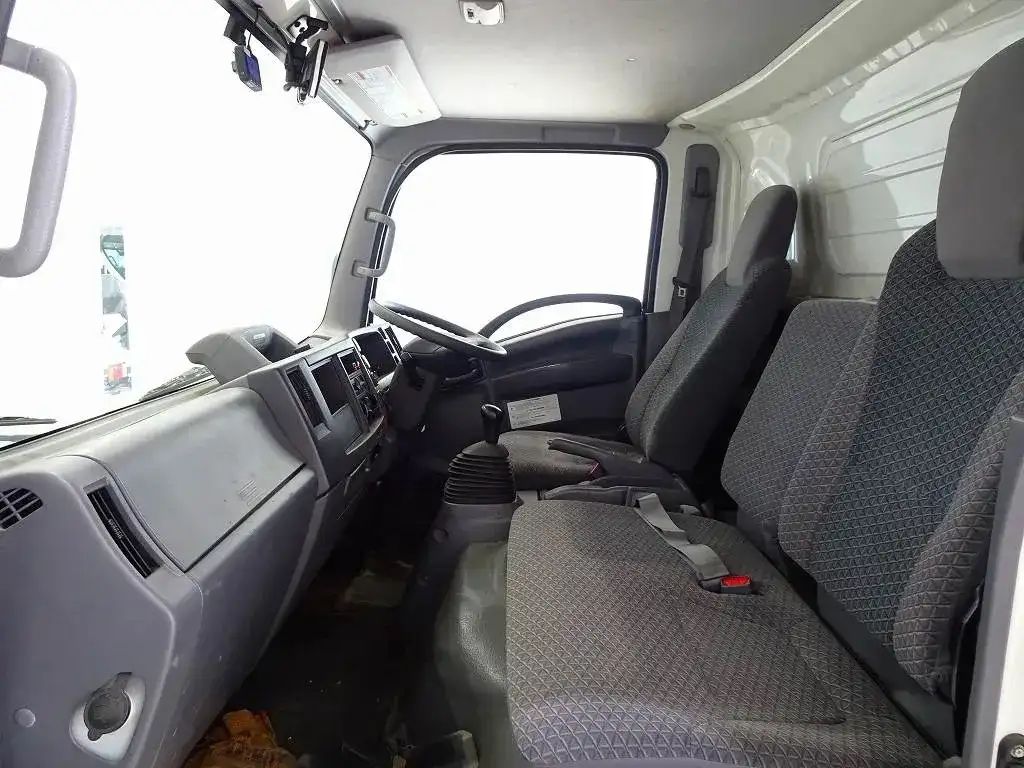 いすゞ エルフ 小型 アルミバン 3枚観音 2RG-NPS88ANの中古トラック画像10