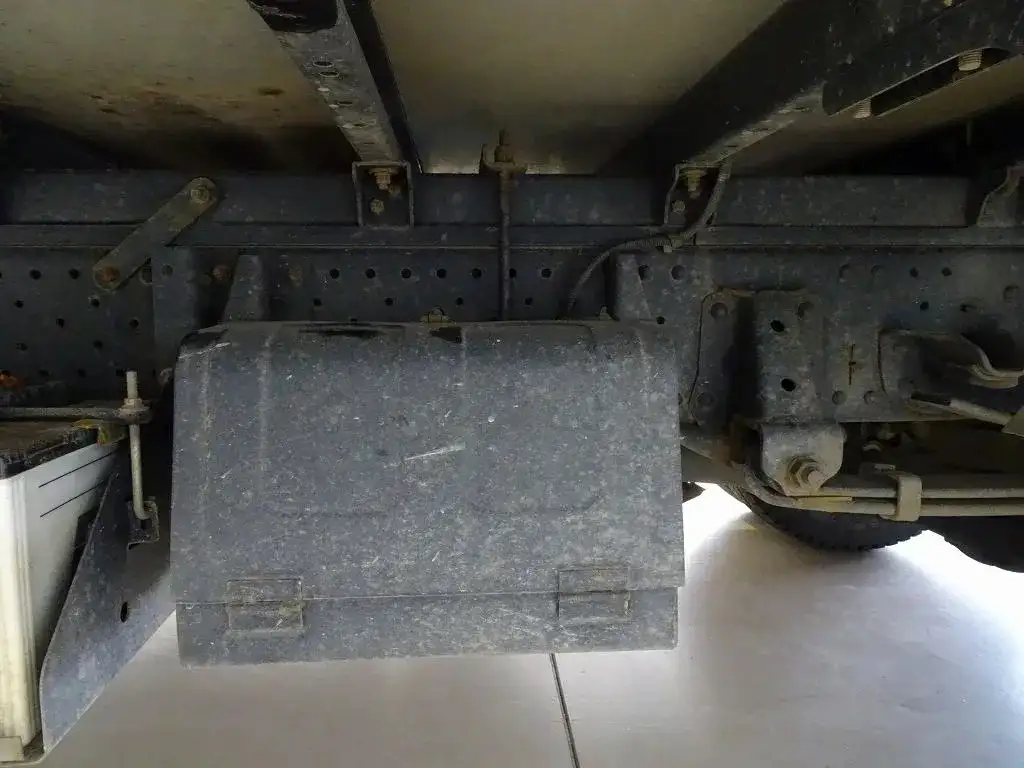 いすゞ エルフ 小型 アルミバン 3枚観音 2RG-NPS88ANの中古トラック画像16