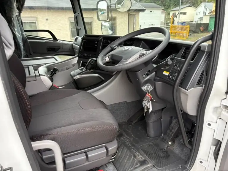 日産UD クオン 大型 ウイング エアサス 2PG-CG4FAの中古トラック画像11