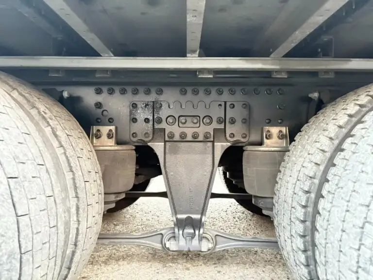 日産UD クオン 大型 ウイング ハイルーフ エアサスの中古トラック画像20