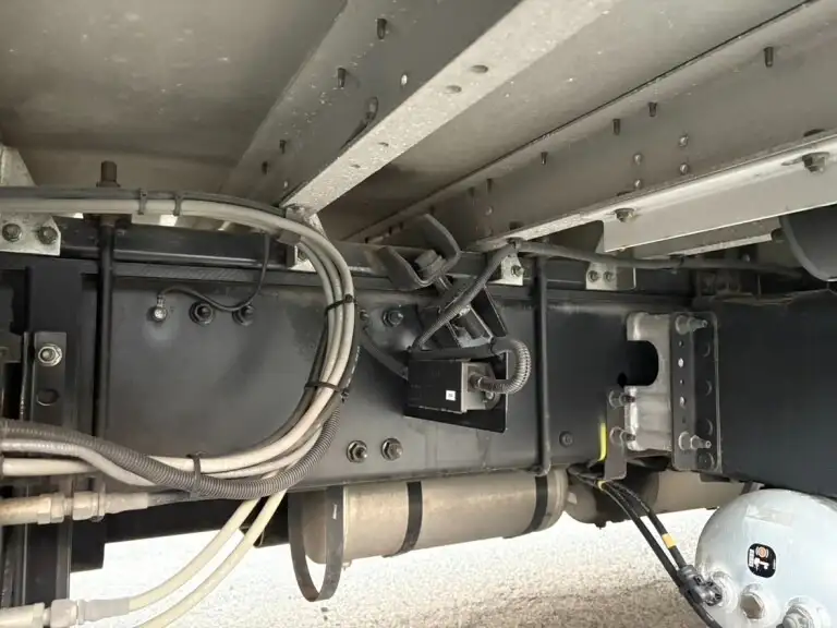 日産UD クオン 大型 ウイング ハイルーフ エアサスの中古トラック画像像17