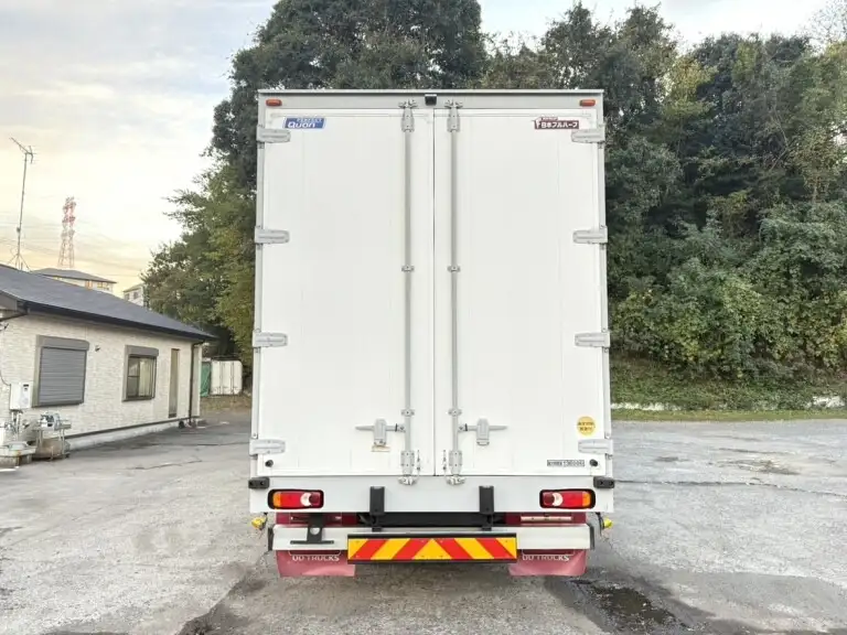 日産UD クオン 大型 ウイング ハイルーフ エアサスの中古トラック画像4