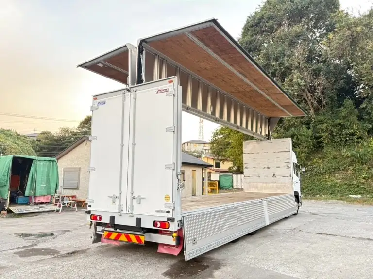 日産UD クオン 大型 ウイング ハイルーフ エアサスの中古トラック画像9