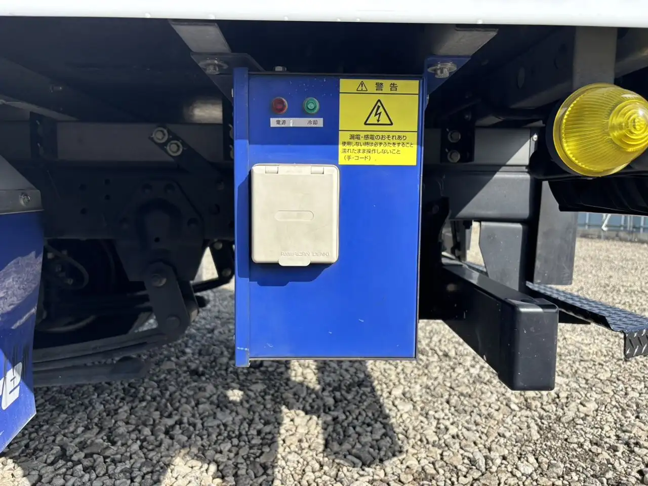 いすゞ エルフ 小型 冷凍冷蔵 低温 スタンバイの中古トラック画像9