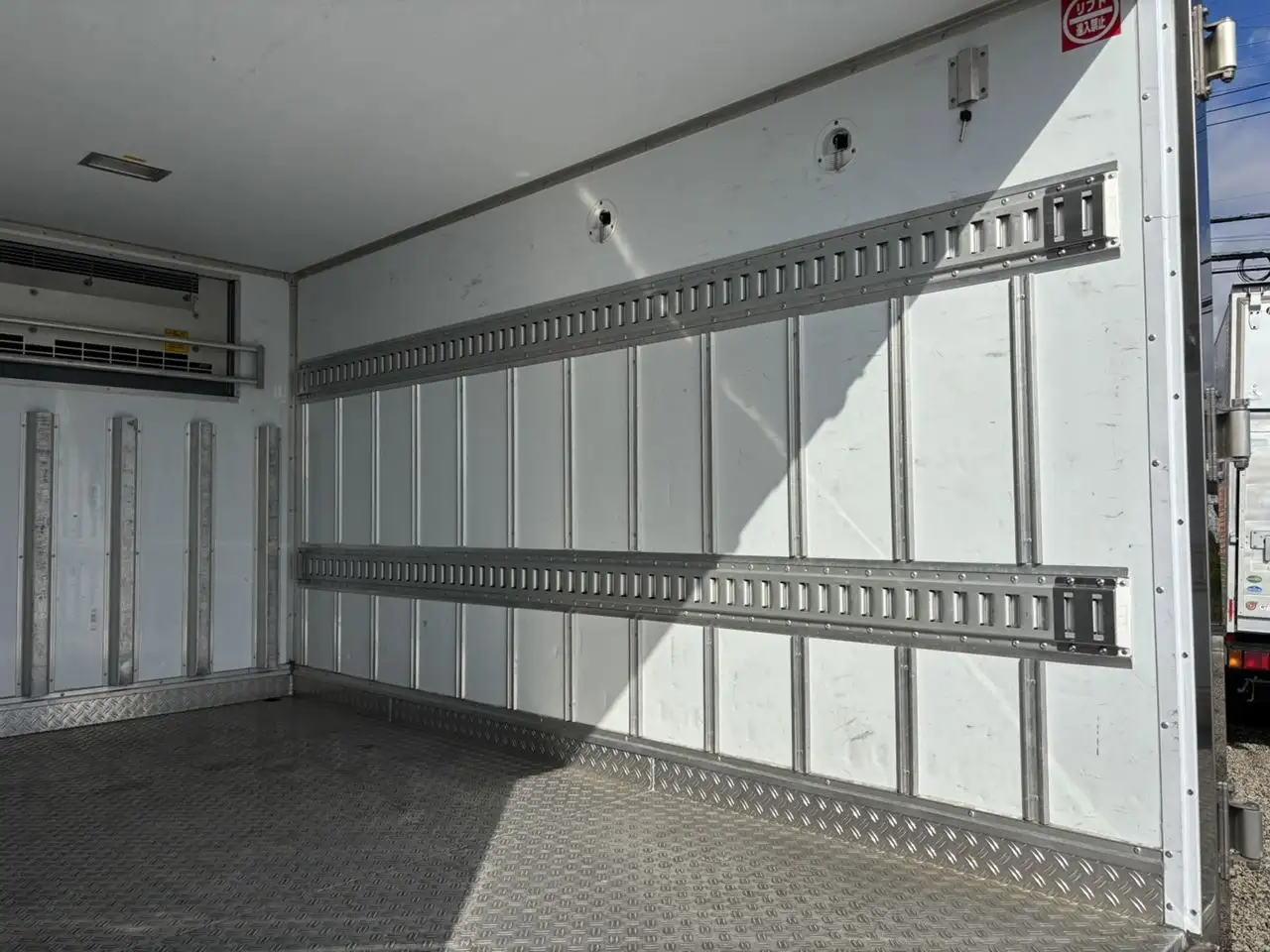 いすゞ エルフ 小型 冷凍冷蔵 低温 スタンバイの中古トラック画像8