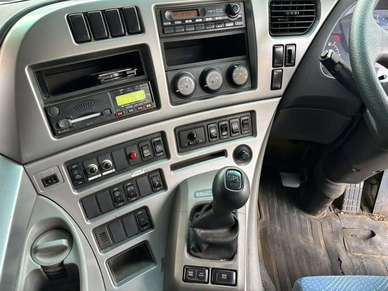 日産UD クオン 大型 トラクター 1デフ ベッドの中古トラック画像13