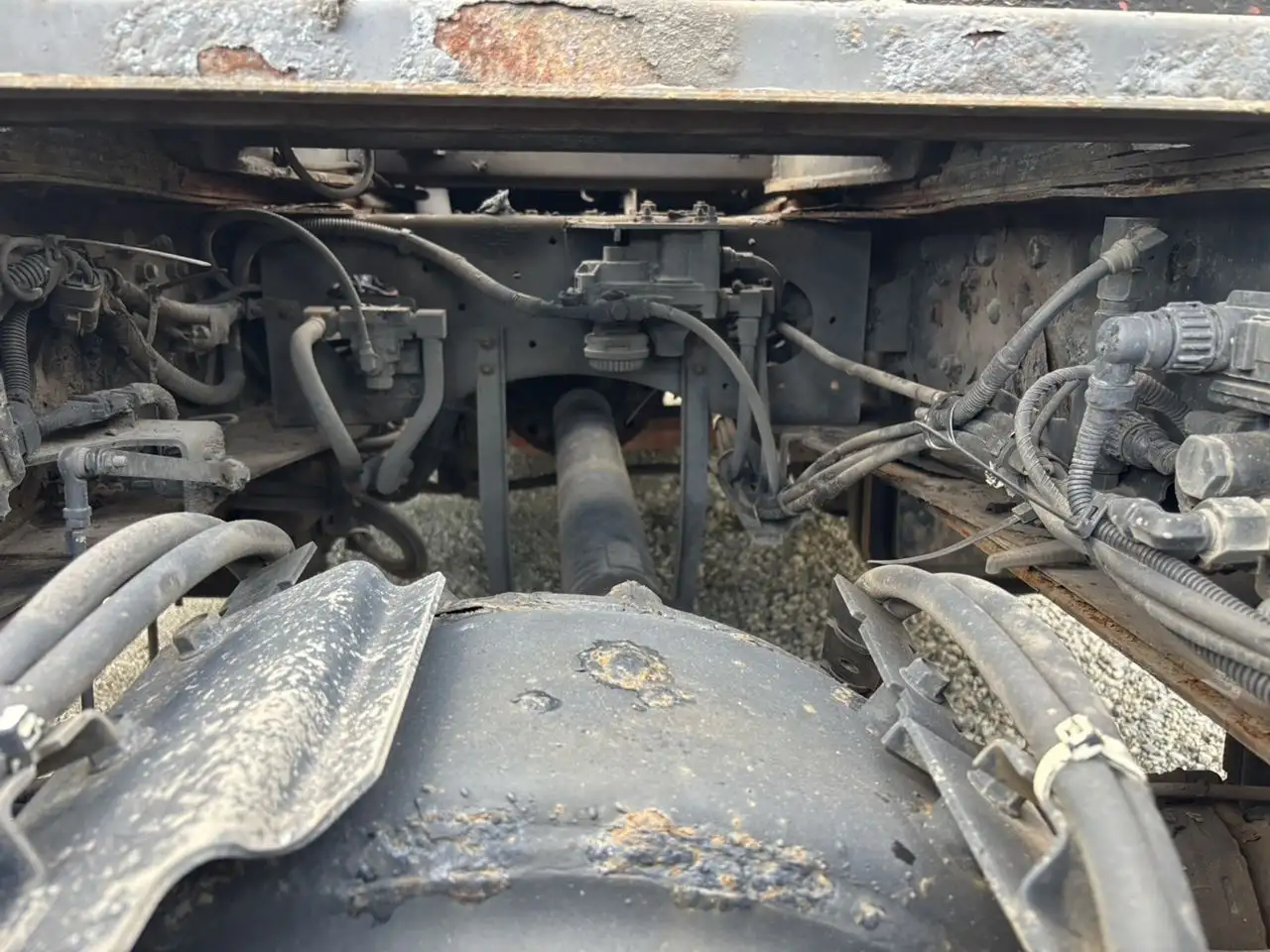 日産UD クオン 大型 トラクター 1デフ ベッドの中古トラック画像像17