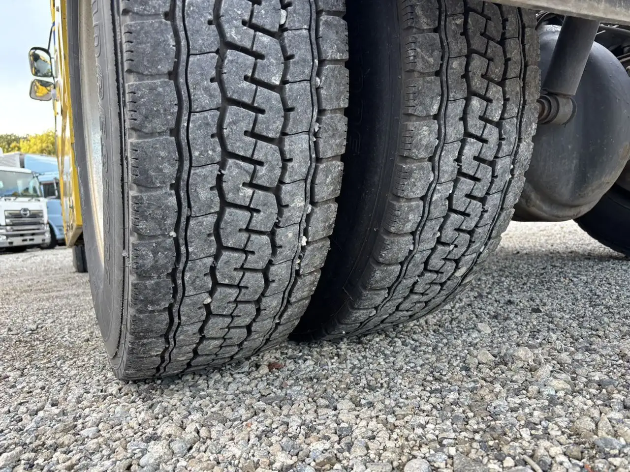 日産UD クオン 大型 トラクター 1デフ ベッドの中古トラック画像20