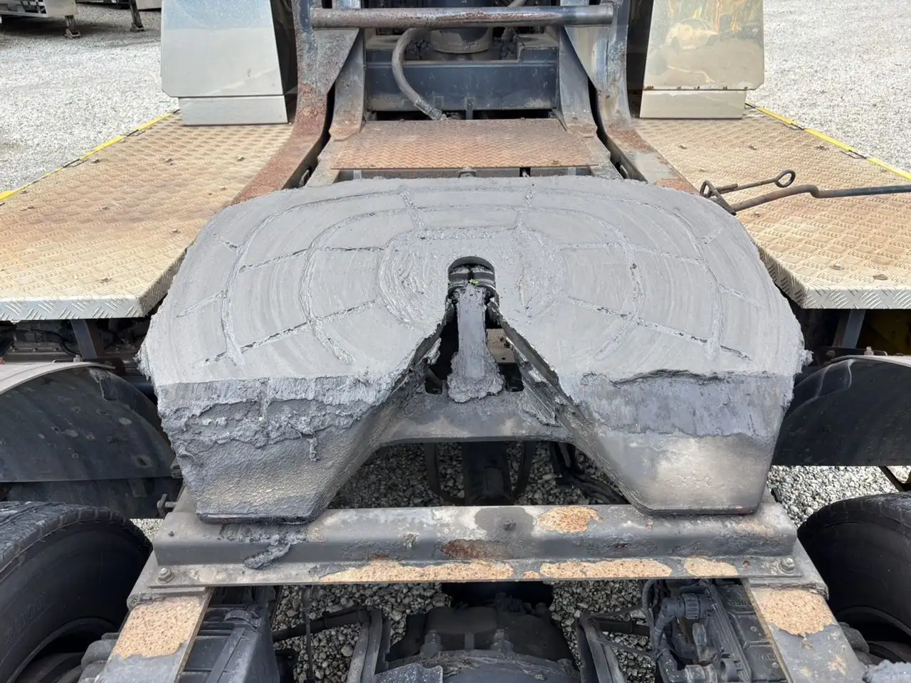 日産UD クオン 大型 トラクター 1デフ ベッドの中古トラック画像10