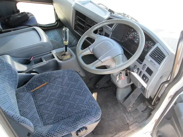 三菱 ファイター 中型/増トン ウイング ベッド TKG-FK61Fの中古トラック画像12