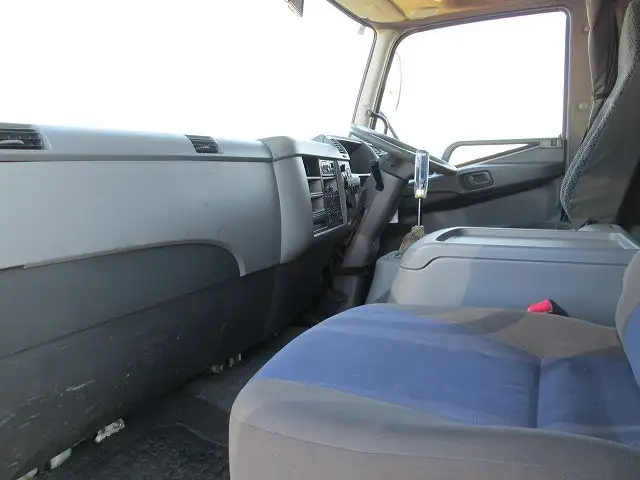 三菱 ファイター 中型/増トン ウイング ベッド TKG-FK61Fの中古トラック画像14