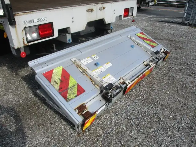 日野 レンジャー 中型/増トン アルミバン パワーゲート サイドドアの中古トラック画像11