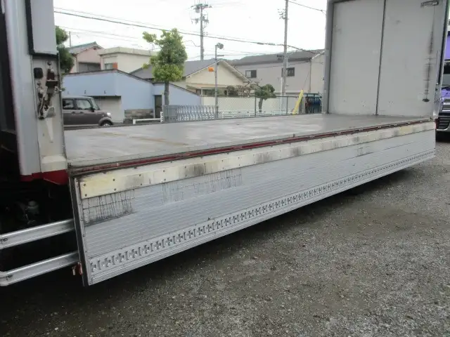 日野 レンジャー 中型/増トン ウイング 床鉄板 ベッドの中古トラック画像7