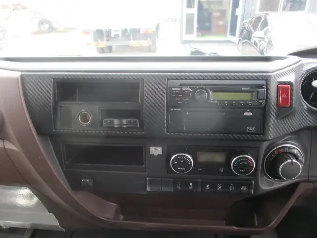 日野 レンジャー 中型/増トン ウイング 床鉄板 ベッドの中古トラック画像15