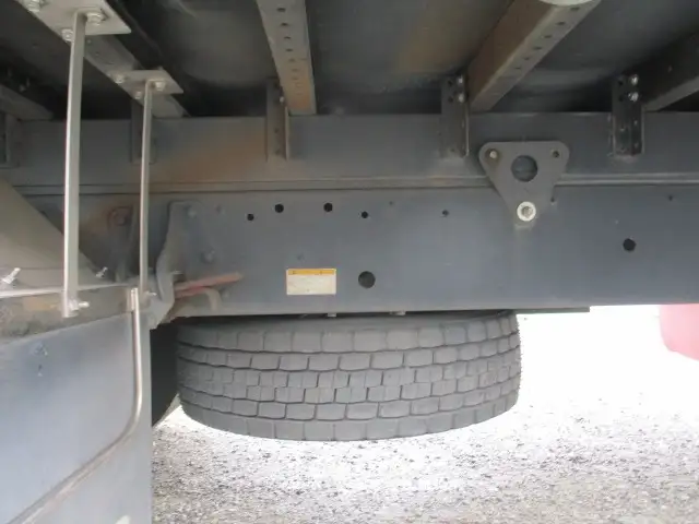 日野 レンジャー 中型/増トン ウイング 床鉄板 ベッドの中古トラック画像18