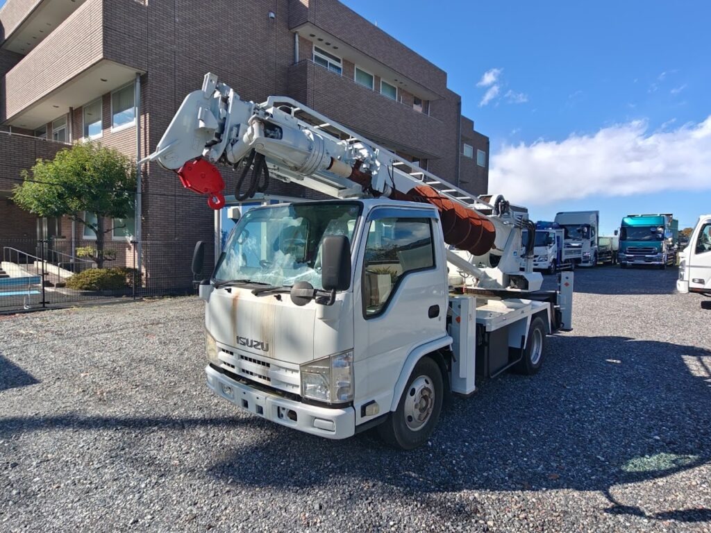いすゞ エルフ 小型 高所・建柱車 建柱車