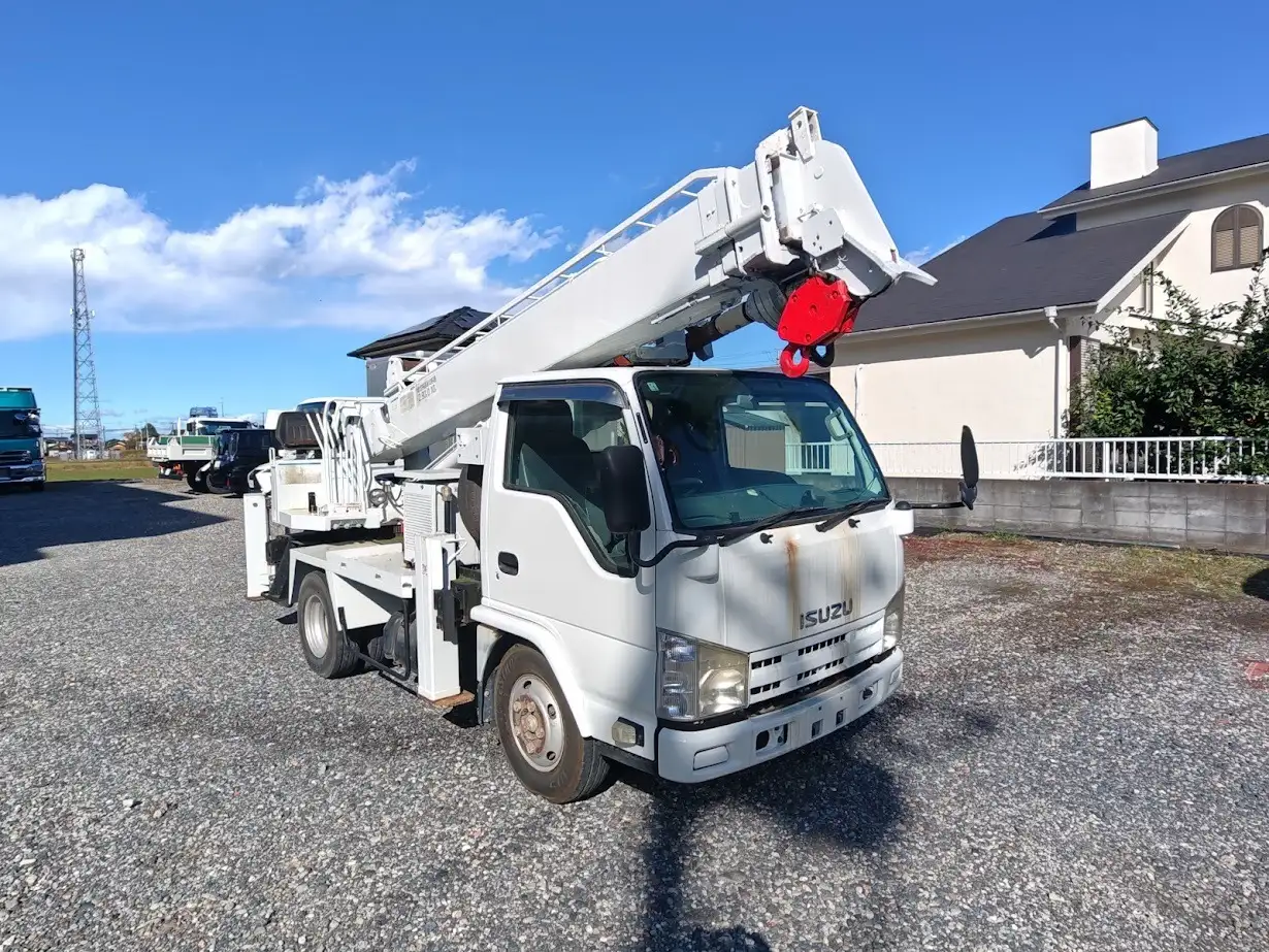 いすゞ エルフ 小型 高所・建柱車 建柱車 TKG-NKR85Nの中古トラック画像2