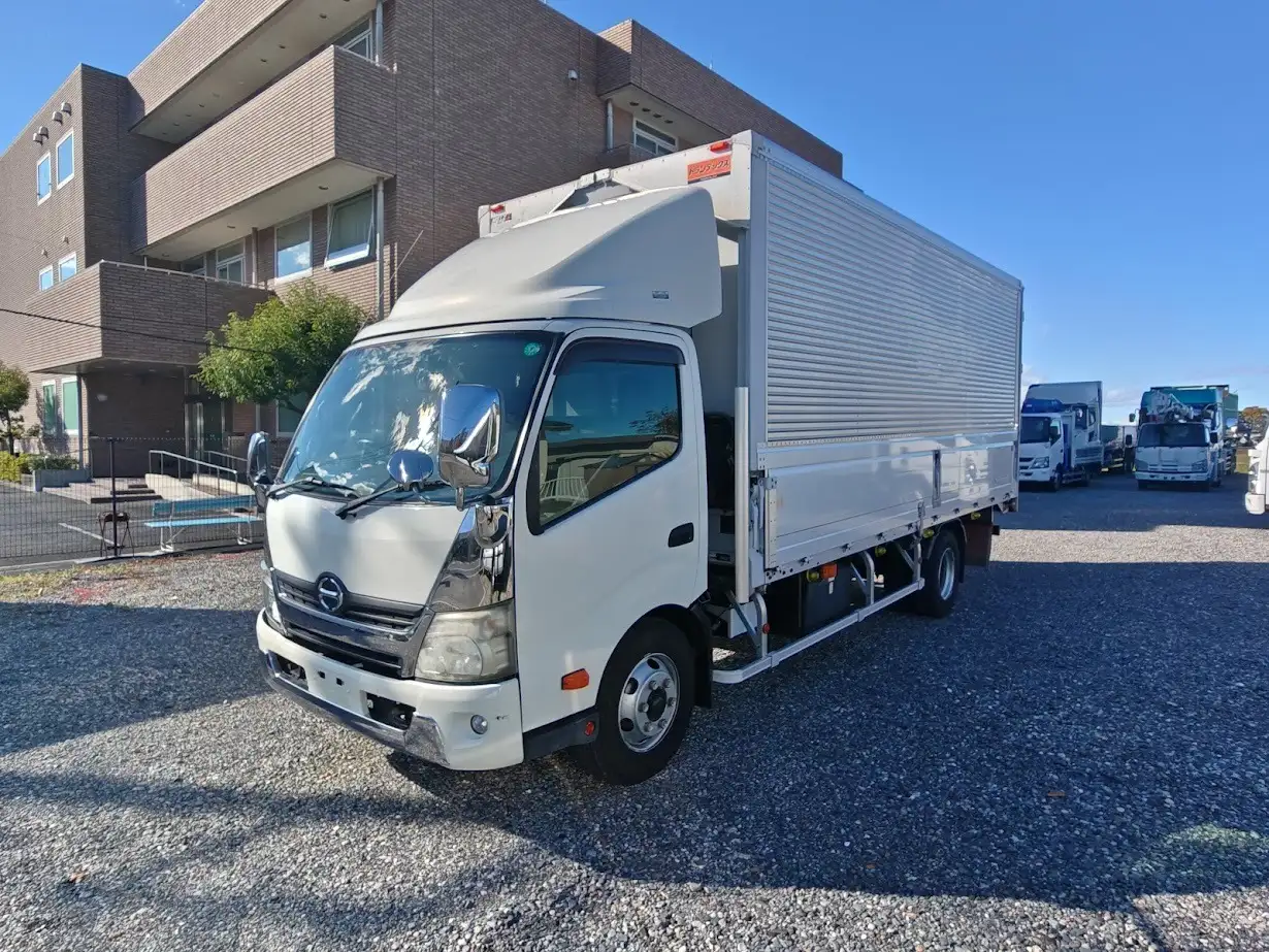 日野 デュトロ 小型 ウイング 床鉄板 TKG-XZU730M の中古トラック【車両No.200861】